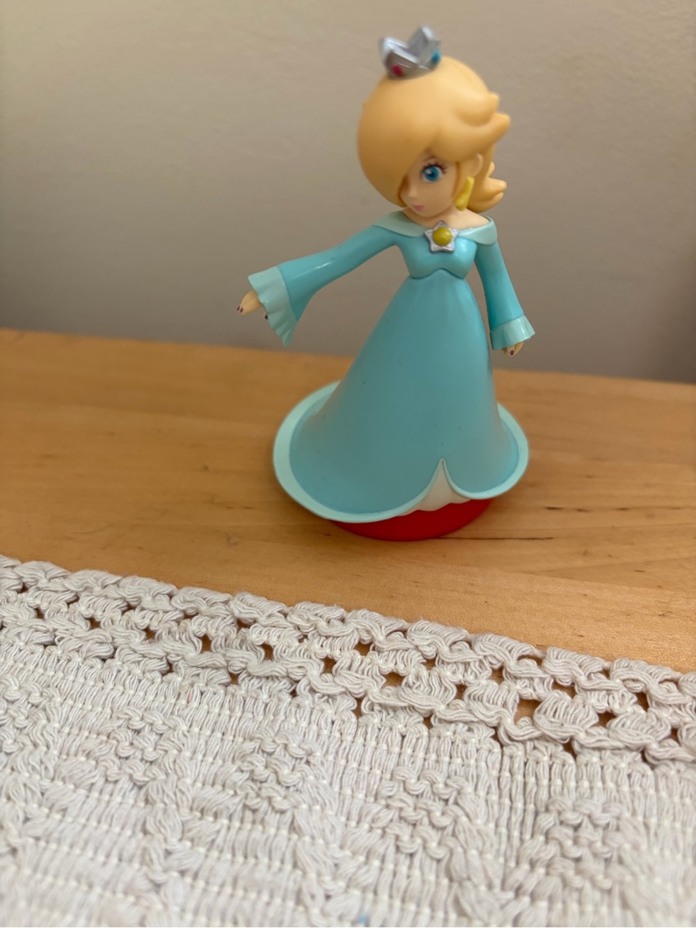 Nintendo Amiibo Supermario Rosalina figure